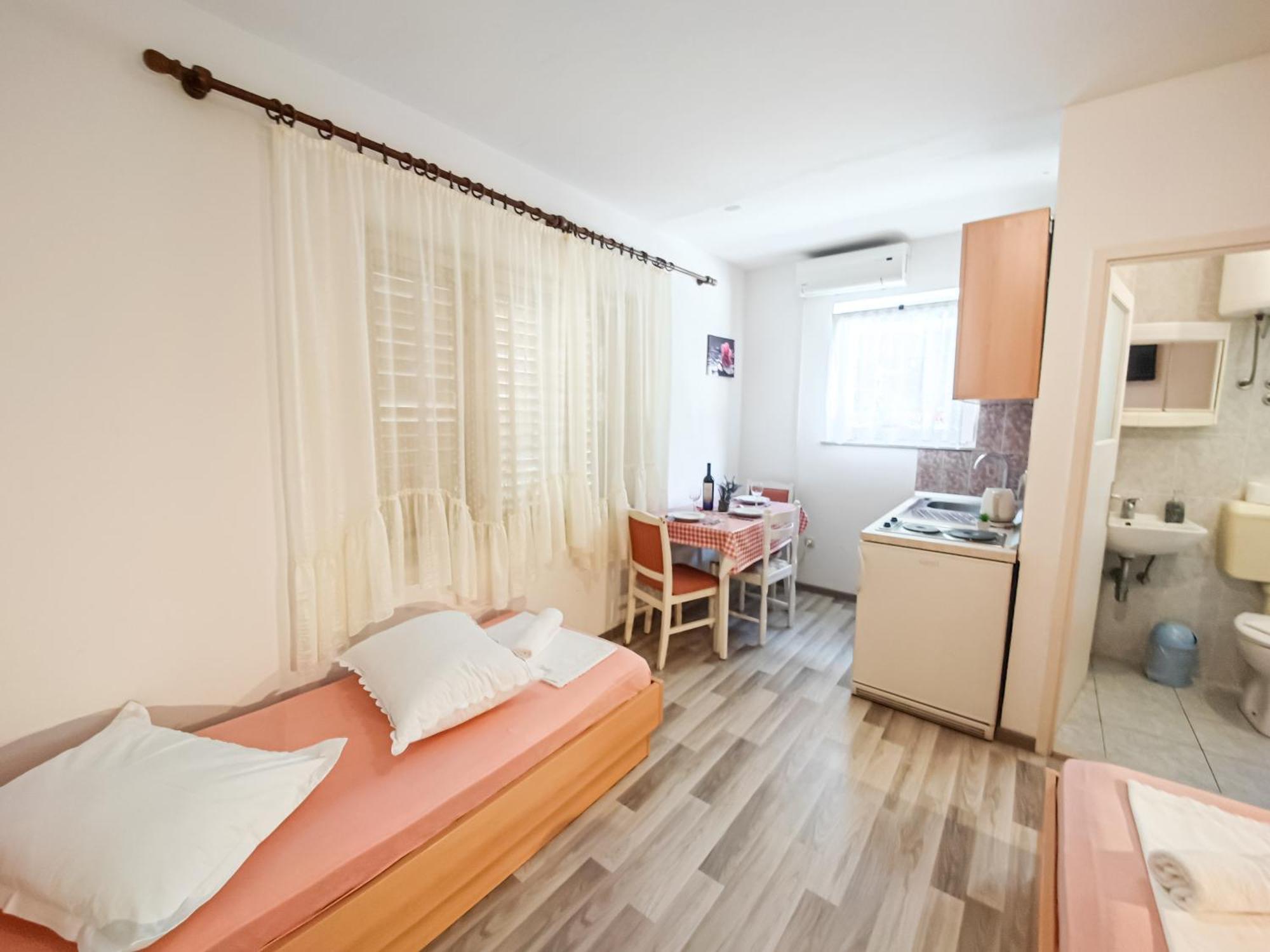 מאקרסקה Apartman Biljana מראה חיצוני תמונה