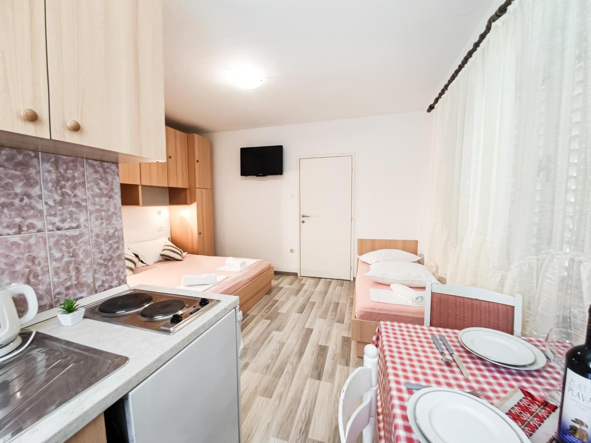מאקרסקה Apartman Biljana מראה חיצוני תמונה