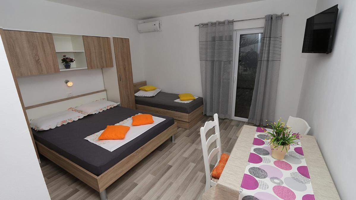 מאקרסקה Apartman Biljana מראה חיצוני תמונה