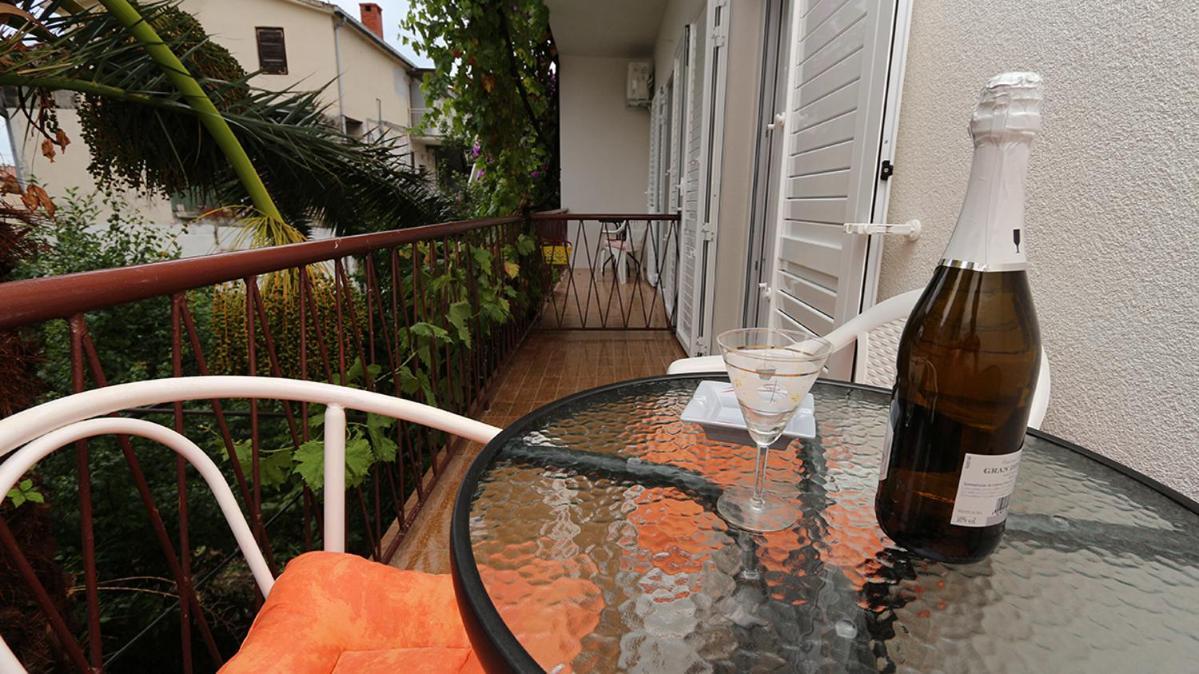 מאקרסקה Apartman Biljana מראה חיצוני תמונה
